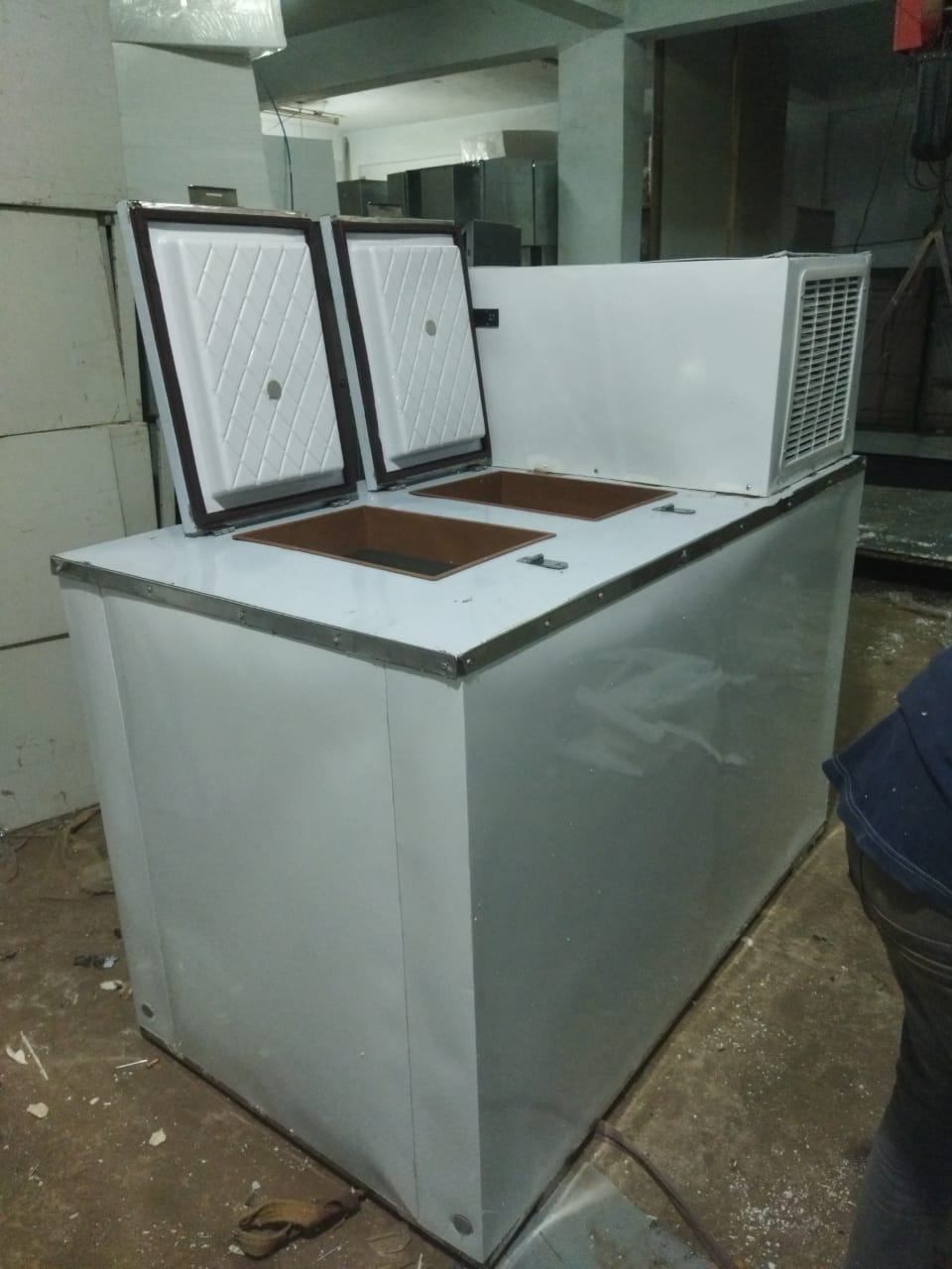 600 Liters Mobile Freezer